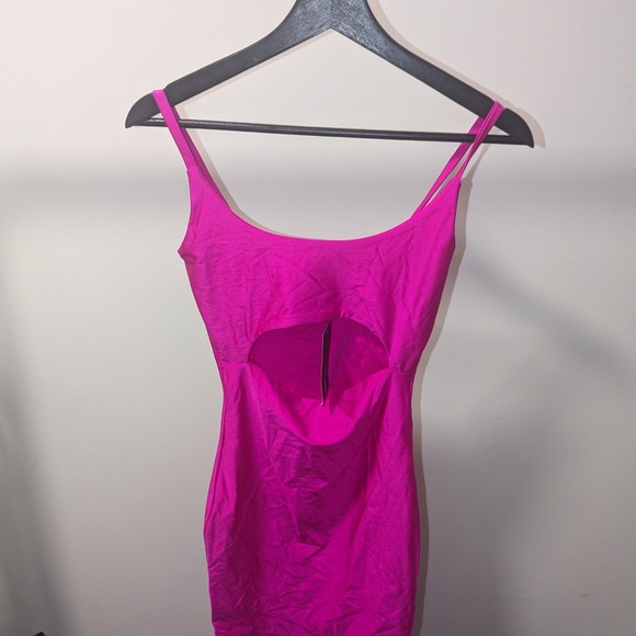 Fashion Nova Cut to the chase dress - Picture 2 of 7